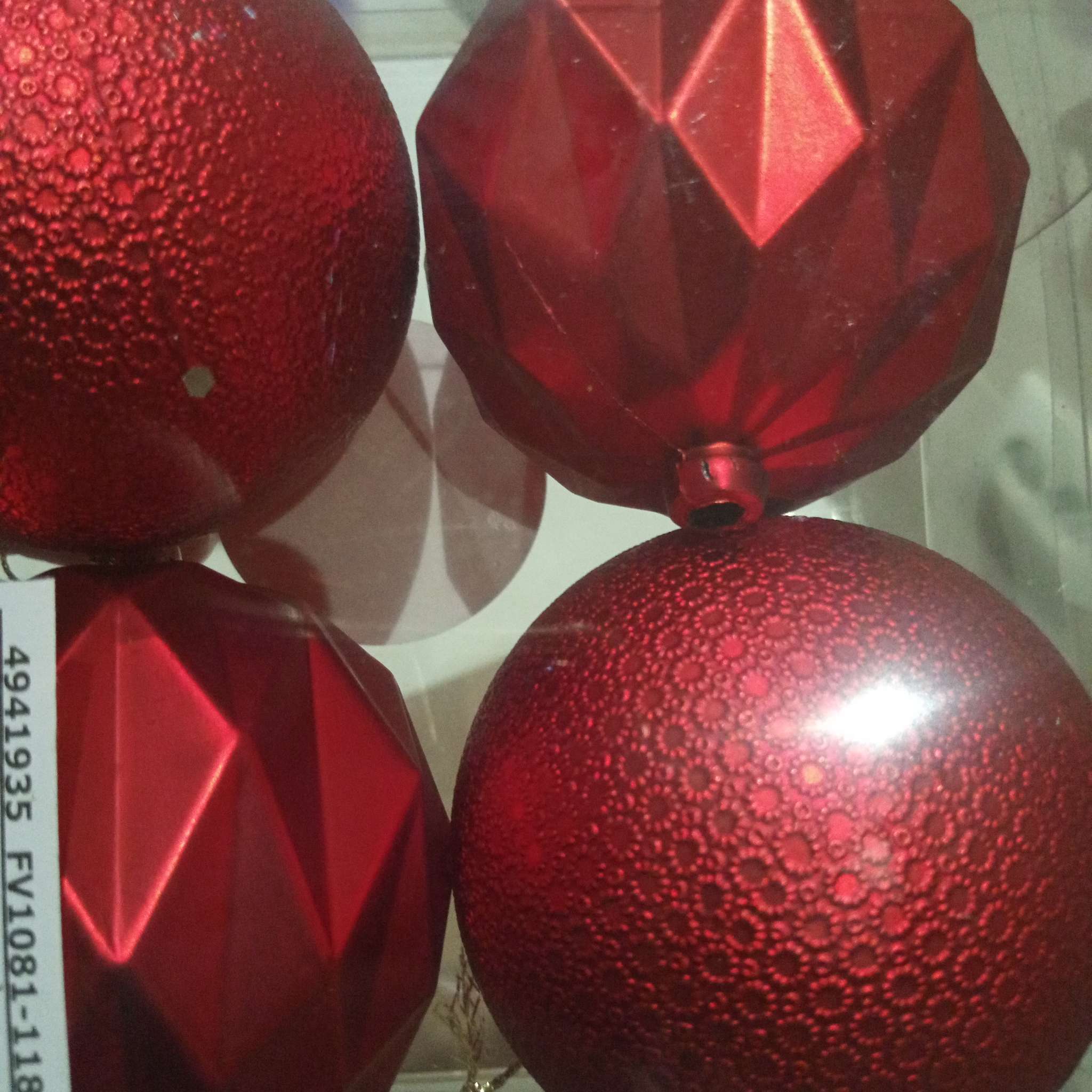 Фотография покупателя товара Набор шаров пластик d-7 см, 4 шт "Геометрия форм" красный - Фото 2