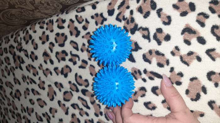 Фотография покупателя товара Шарики для стирки белья Доляна, d=6 см, 2 шт, цвет синий