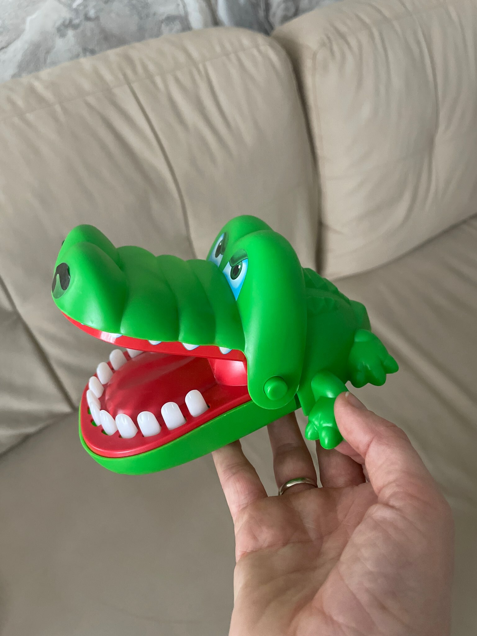Фотография покупателя товара Настольная игра на реакцию «Безумный крокодил», от 1 игрока, 3+ - Фото 8