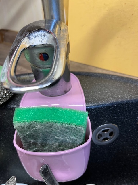 Фотография покупателя товара Подставка для губки Доляна «Базис», 18×8×3.5 см, розовая - Фото 5