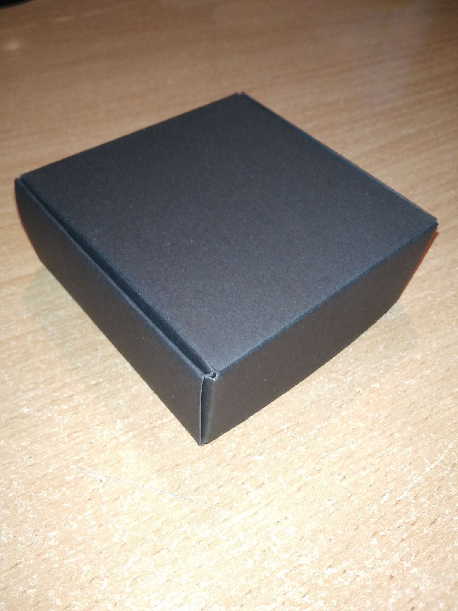 Фотография покупателя товара Коробка под бижутерию, упаковка, «Чёрная», 7.5 х 7.5 х 3 см - Фото 4