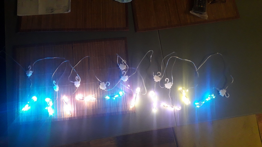 Фотография покупателя товара Гирлянда «Занавес» 2.8 × 3 м роса на крючках, с пультом, IP20, серебристая нить, 300 LED, свечение мульти, 8 режимов, USB - Фото 33