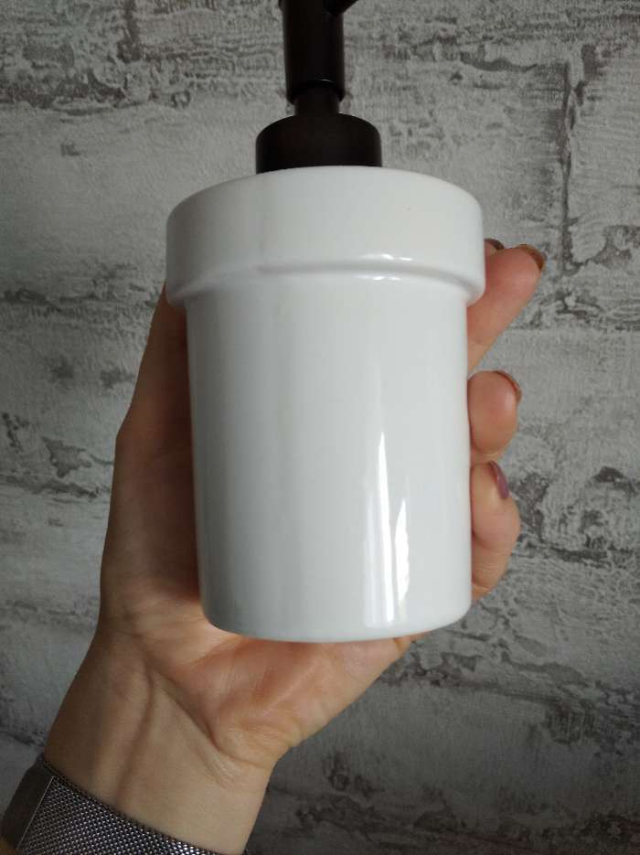 Фотография покупателя товара Дозатор для жидкого мыла на подставке SAVANNA «Геометрика», 250 мл, 16×7,8 см, цвет чёрно-белый