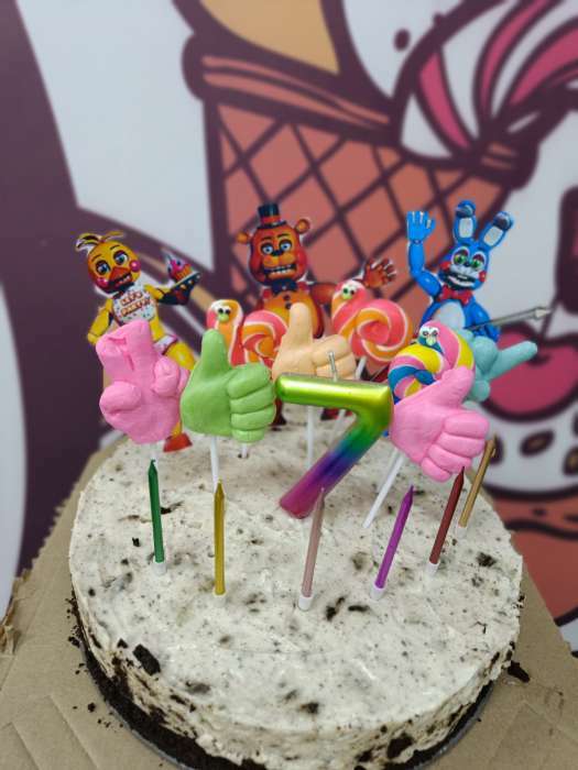Фотография покупателя товара Свеча в торт на день рождения «Конфетти», цифра "7" , ГИГАНТ, 9 см - Фото 18