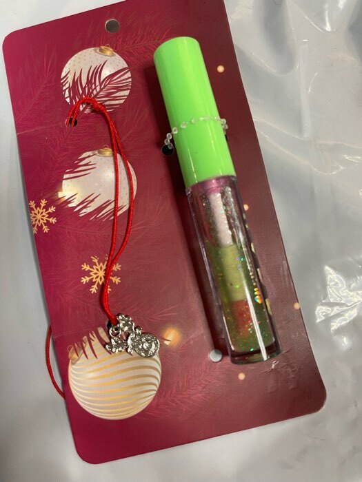 Фотография покупателя товара Набор 2 предмета «Оленёнок», браслет, цвет красный с серебром, блеск для губ цвет МИКС