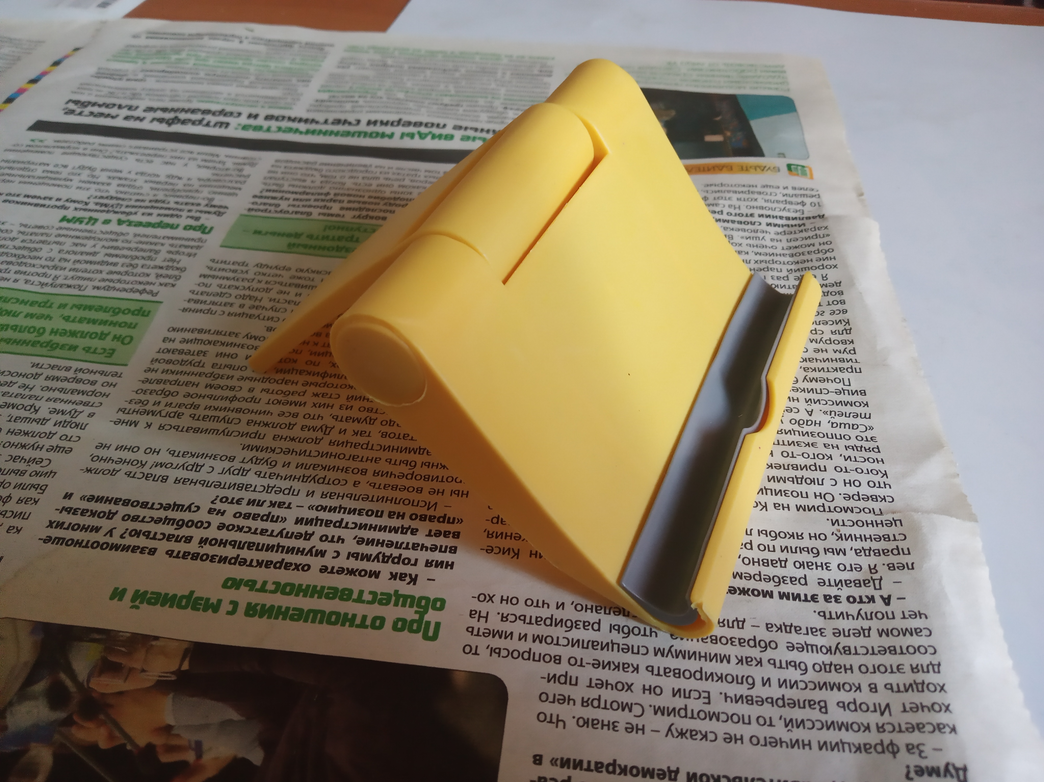Фотография покупателя товара Подставка для телефона LuazON, складная, регулируемая высота, жёлтая