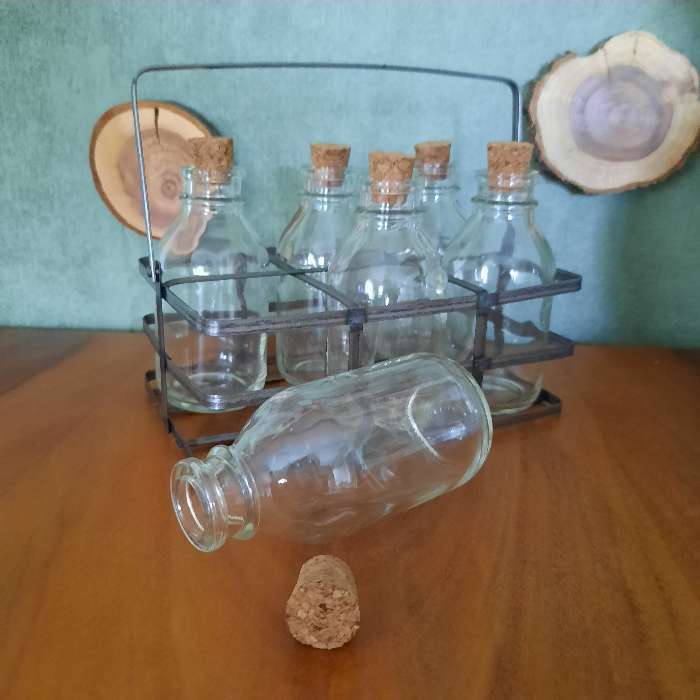 Фотография покупателя товара Набор бутылей стеклянных для специй на подставке «Парфе», 170 мл, 18,5×6,5×12 см, 3 шт - Фото 3