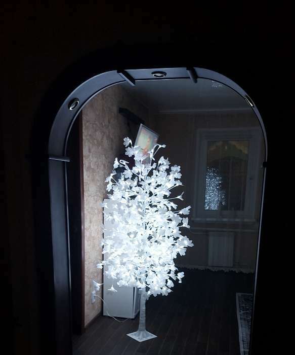 Фотография покупателя товара Светодиодное дерево «Клён белый» 1.8 м, 350 LED, мигание, 220 В, свечение мульти (RGB) - Фото 2