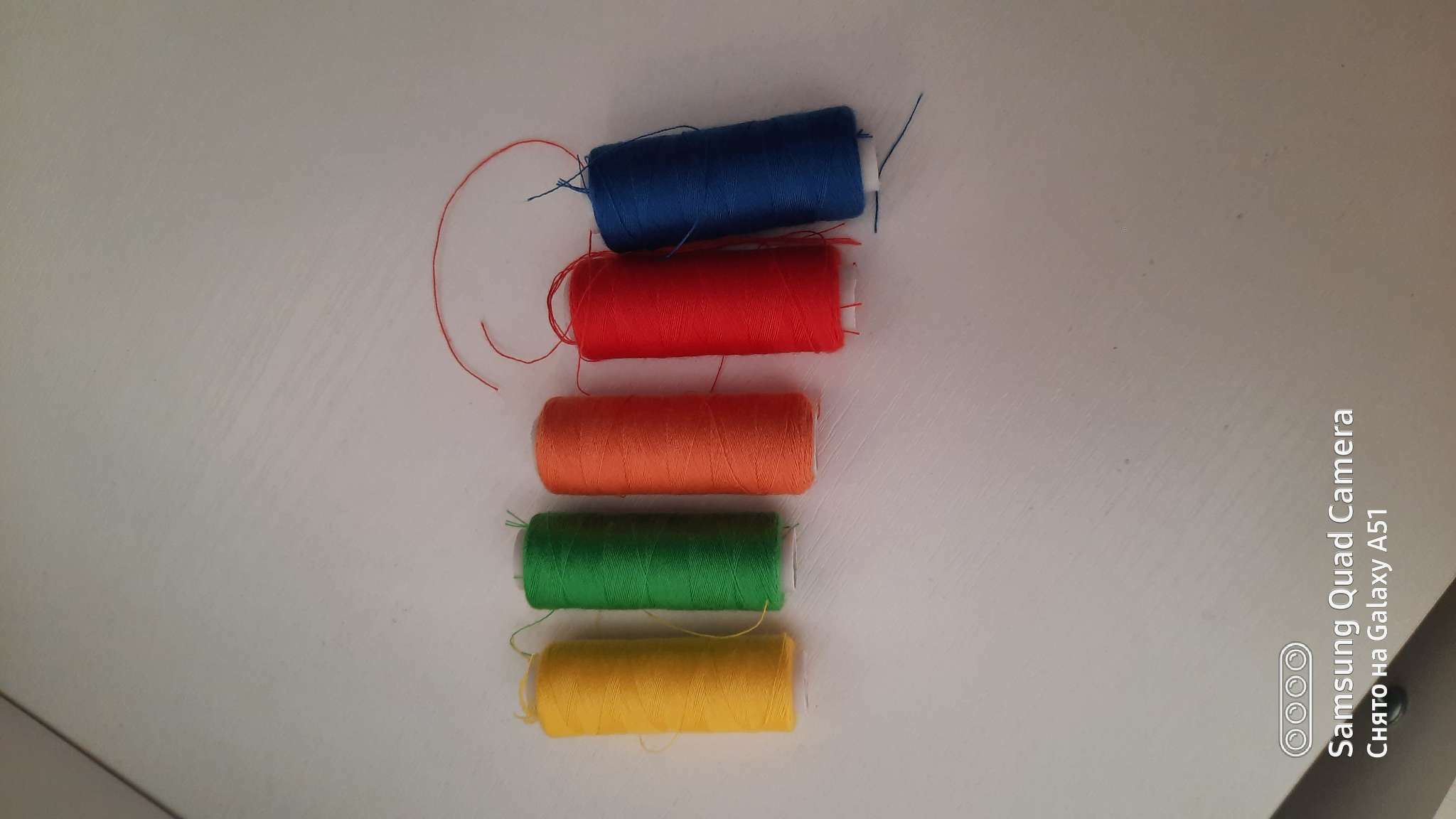 Фотография покупателя товара Набор ниток «Радуга», 40/2, 200 м, 5 шт, цвет разноцветный - Фото 4