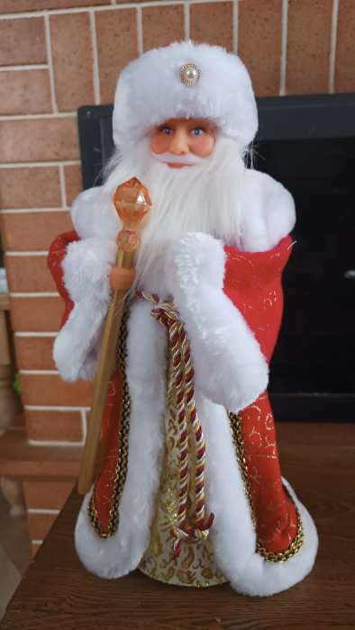 Фотография покупателя товара Дед Мороз "Посох с кристаллом" двигается, 38 см, красный - Фото 5