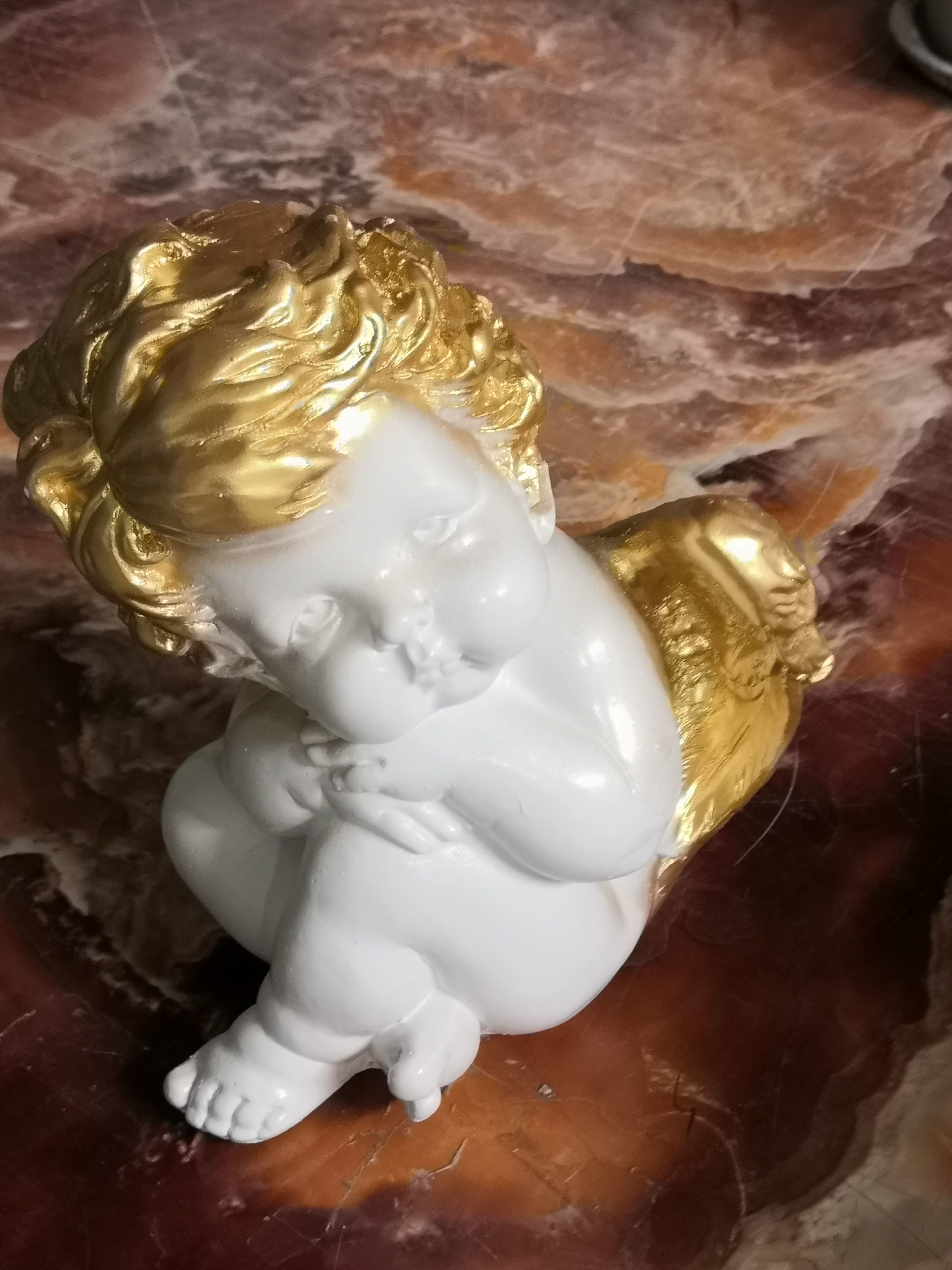 Фотография покупателя товара Сувенир "Ангел сидячий", белая с золотом, гипс, 17 см