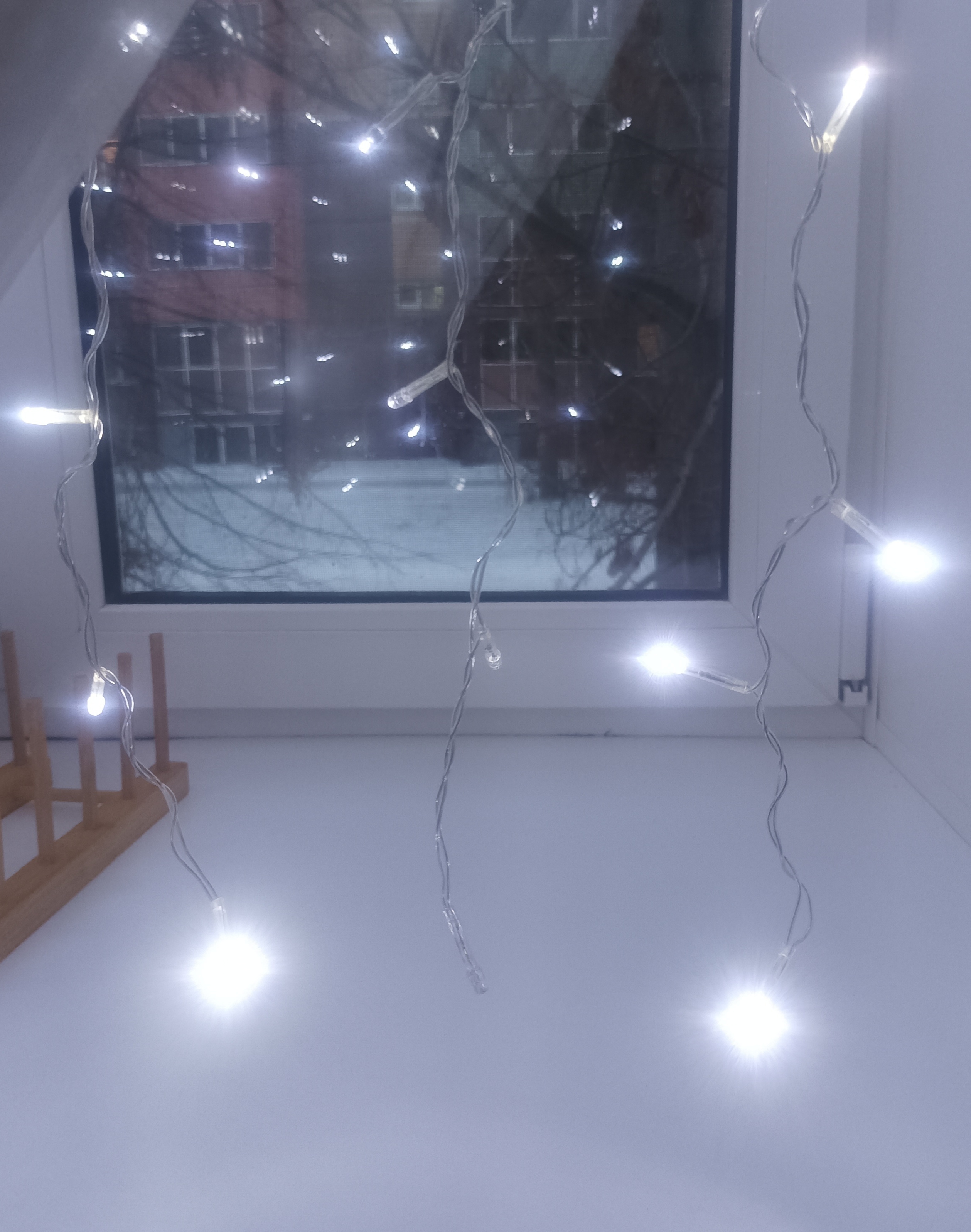Фотография покупателя товара Гирлянда «Занавес» 2 × 1.5 м, IP20, прозрачная нить, 360 LED, свечение мульти, 8 режимов, 220 В - Фото 99