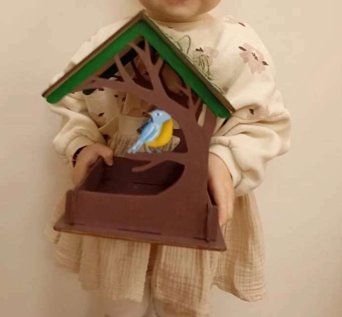 Фотография покупателя товара Деревянная кормушка-конструктор «Птица на дереве» своими руками, 14.5 × 18.5 × 19.5 см, Greengo