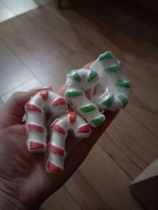 Фотография покупателя товара УЦЕНКА Новогодняя бомбочка для ванны леденец, 100 г - Фото 11