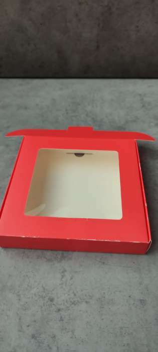 Фотография покупателя товара Коробка самосборная, с окном, красная, 16 х 16 х 3 см