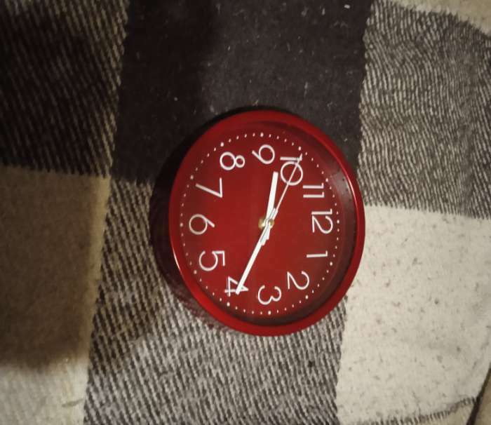 Фотография покупателя товара Часы настенные "Джойс", d-19 см, циферблат 17 см, дискретный ход - Фото 1