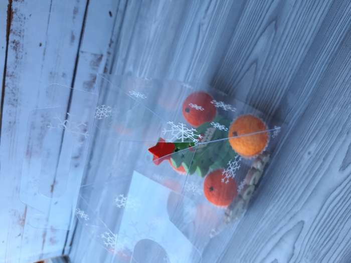 Фотография покупателя товара Коробка подарочная новогодняя складная ПВХ «Праздничное настроение» 11×11×11 см . - Фото 13