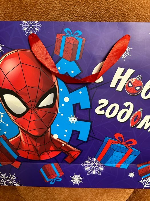 Фотография покупателя товара Пакет подарочный "Новый год" 31х40х11 см, Человек-паук - Фото 1