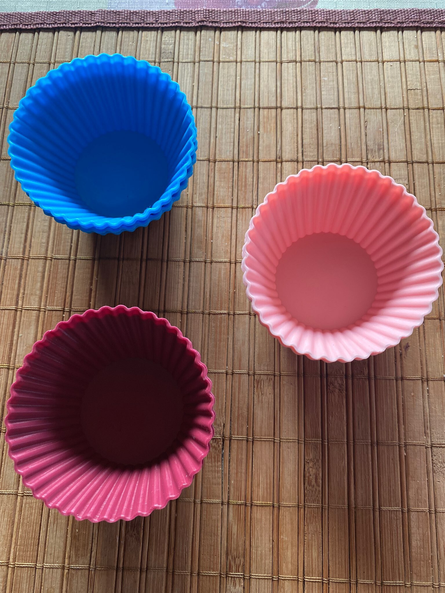 Фотография покупателя товара Набор форм для выпечки Доляна «Риб.Круг», силикон, 7×4 см, 6 шт, цвет МИКС - Фото 29