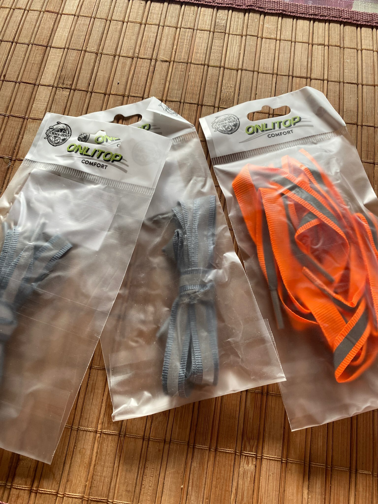 Фотография покупателя товара Шнурки для обуви, пара, плоские, со светоотражающей полосой, 10 мм, 70 см, цвет оранжевый - Фото 1