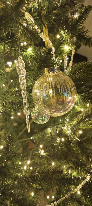 Фотография покупателя товара Ёлочные игрушки «Фейерверк», шары новогодние, d=8 см, набор 2 шт., золотистый - Фото 7