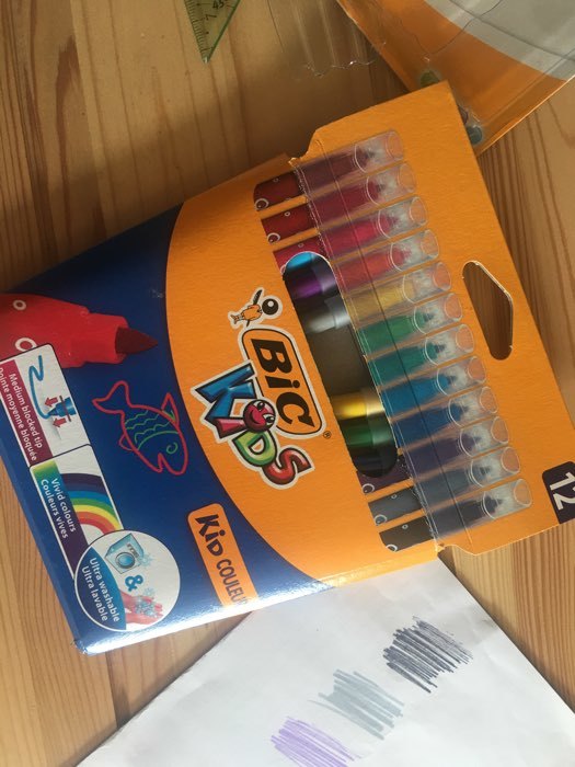 Фотография покупателя товара Фломастеры 12 цветов BIC Kid Couleur, детские, смываемые, среднее письмо - Фото 3