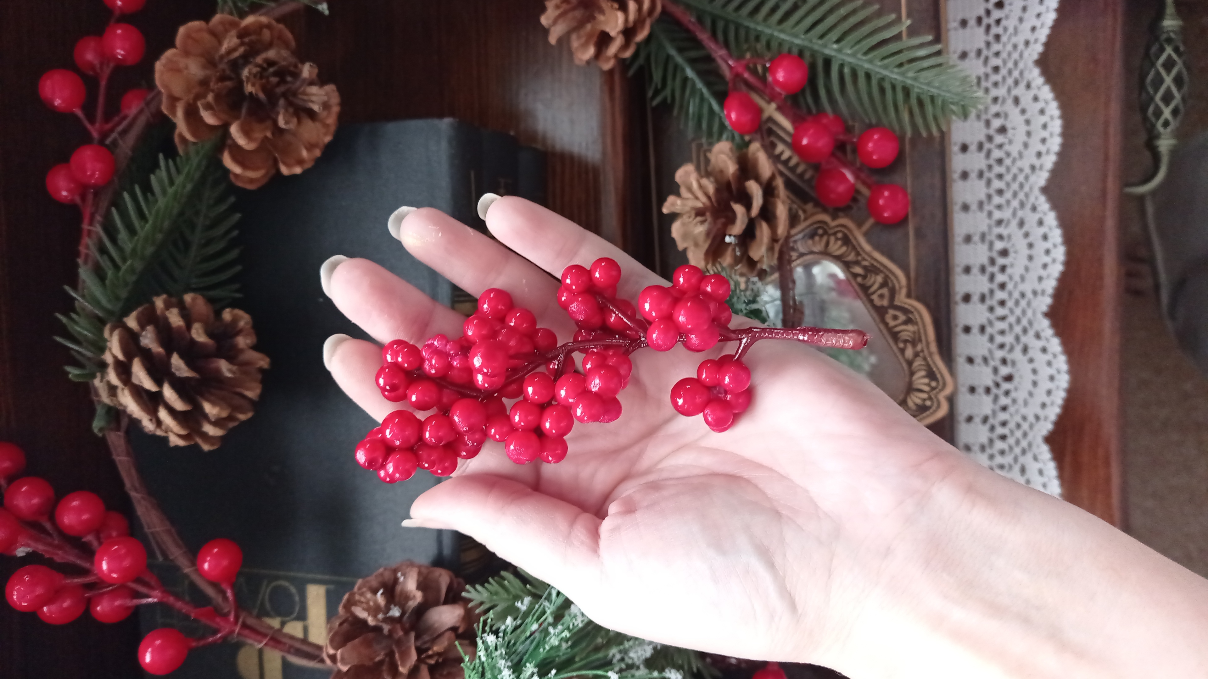Фотография покупателя товара Декоративные ягодки красные, 12 × 6 × 3 см - Фото 1