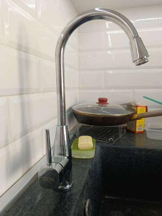 Фотография покупателя товара Смеситель для кухни ZEIN Z2484, картридж керамика 40 мм, высокий излив, хром - Фото 1