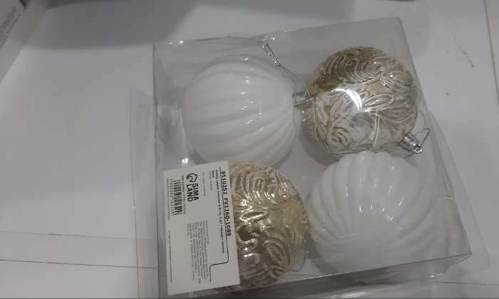 Фотография покупателя товара Набор шаров пластик d-8 см, 4 шт "Авива" листья, белый золото - Фото 4