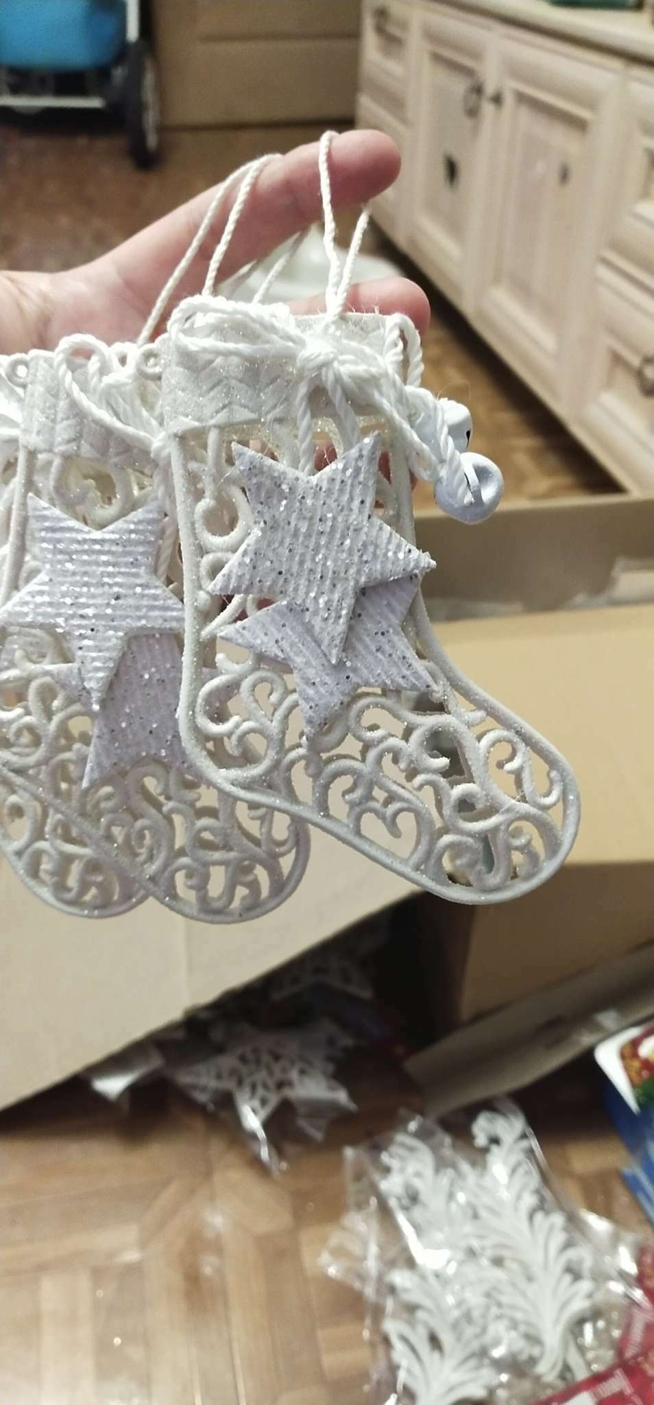 Фотография покупателя товара Ёлочная игрушка «Зимнее волшебство. Сердце кружевное со звёздами» пластик, 9×10 см, белый - Фото 15