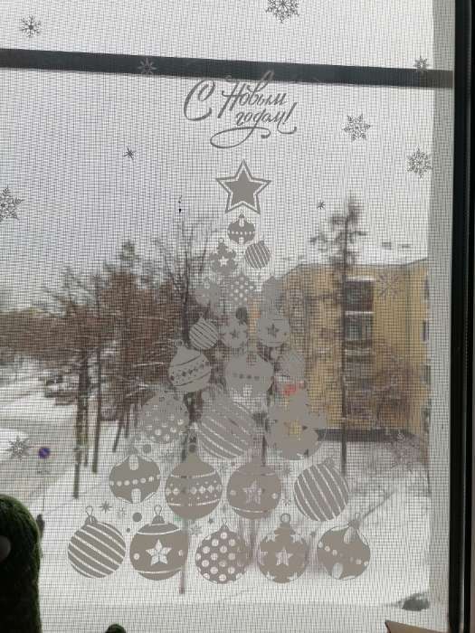 Фотография покупателя товара Наклейки для окон «Cнежинки», многоразовая, 33 х 50 см, Новый год - Фото 6