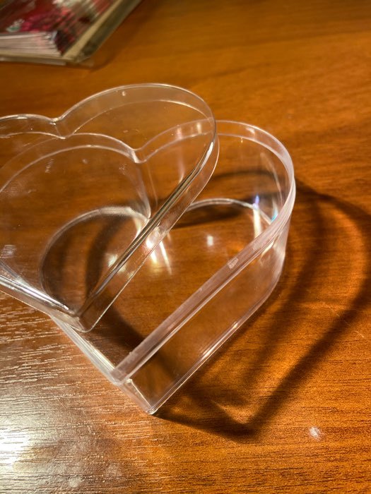 Фотография покупателя товара Шкатулка пластик для мелочей "Сердце" прозрачная 4,8х11х10 см - Фото 1