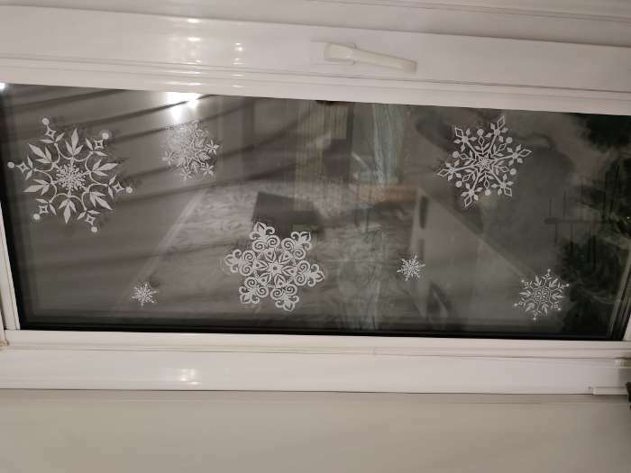 Фотография покупателя товара Наклейка для окон «Снежинки», многоразовая, 50 × 70 см - Фото 3