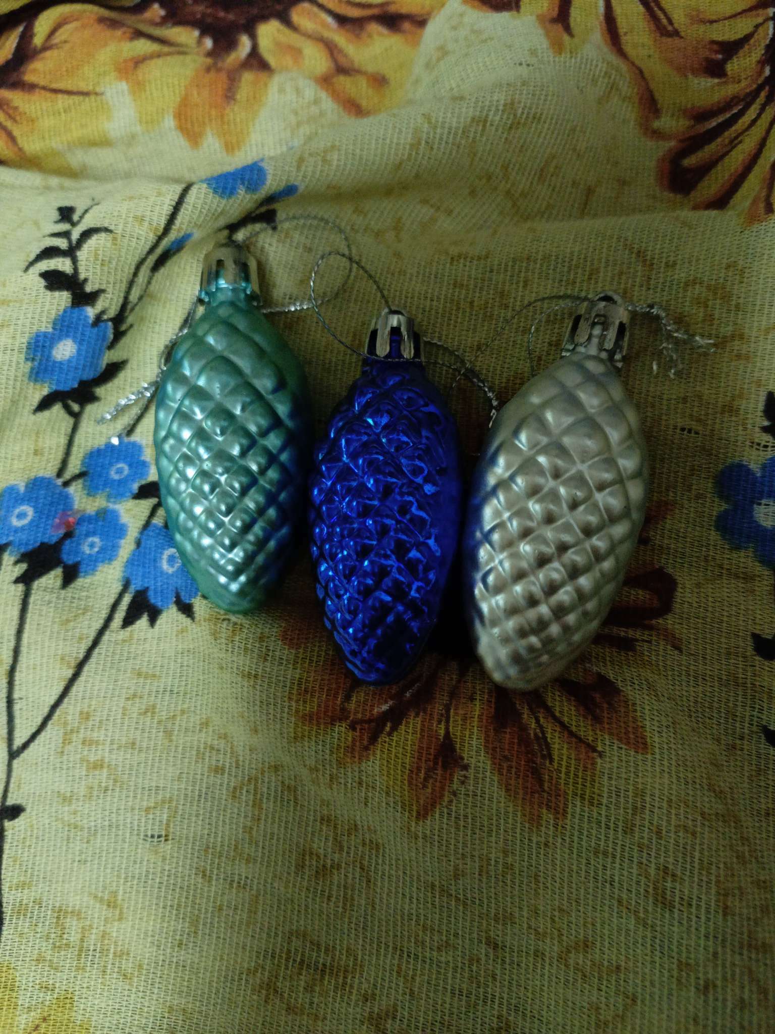 Фотография покупателя товара Ёлочные игрушки 10 шт. «Шишка - морозная нежность» 5×2.5 см, ассорти - Фото 6