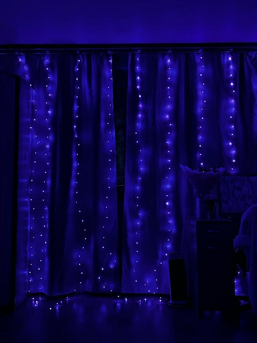 Фотография покупателя товара Гирлянда «Занавес» 2.8 × 3 м роса на крючках, с пультом, IP20, серебристая нить, 300 LED, свечение фиолетовое, 8 режимов, USB - Фото 3