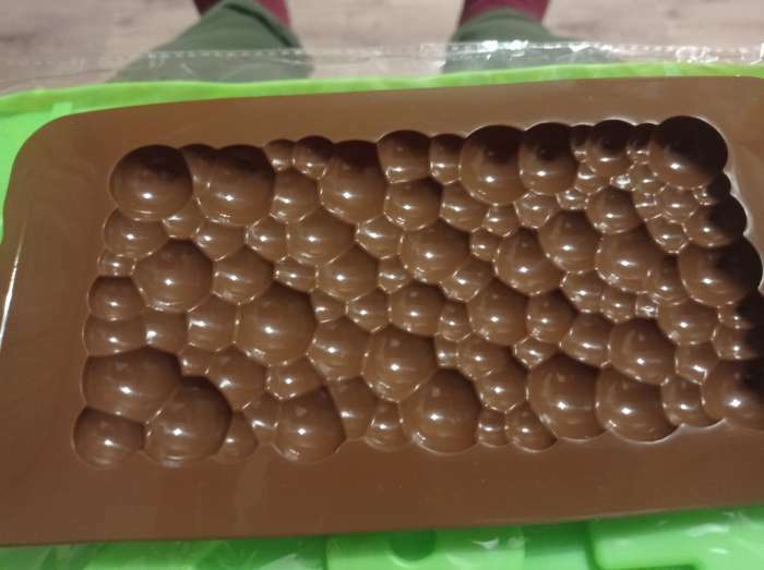 Фотография покупателя товара Форма для шоколада Доляна «Воздушный», силикон, 21×10,1×1 см, цвет коричневый - Фото 1