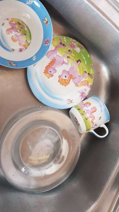 Фотография покупателя товара Набор детской посуды из керамики Доляна «Пони», 3 предмета: кружка 230 мл, миска 400 мл, тарелка d=18 см - Фото 1