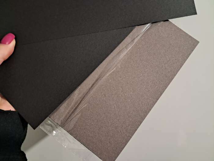 Фотография покупателя товара Картон цветной двусторонний А4, тонированный в массе, 10 листов, 180 г/м2, чёрный - Фото 8