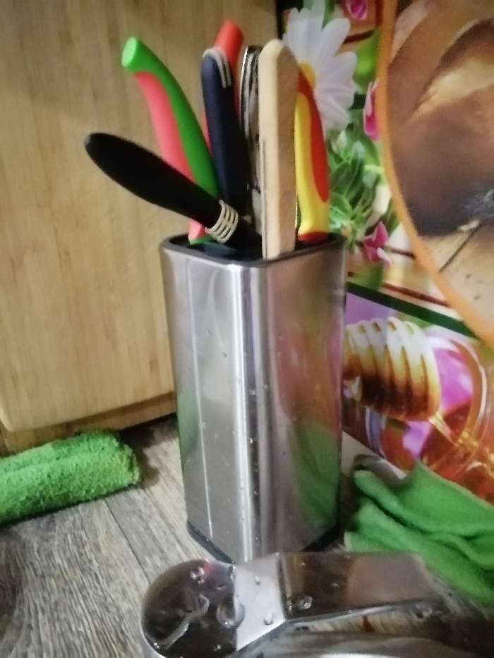Фотография покупателя товара Подставка для ножей и ножниц Magistro «Металлик», 10×10×23 см, цвет серебристый