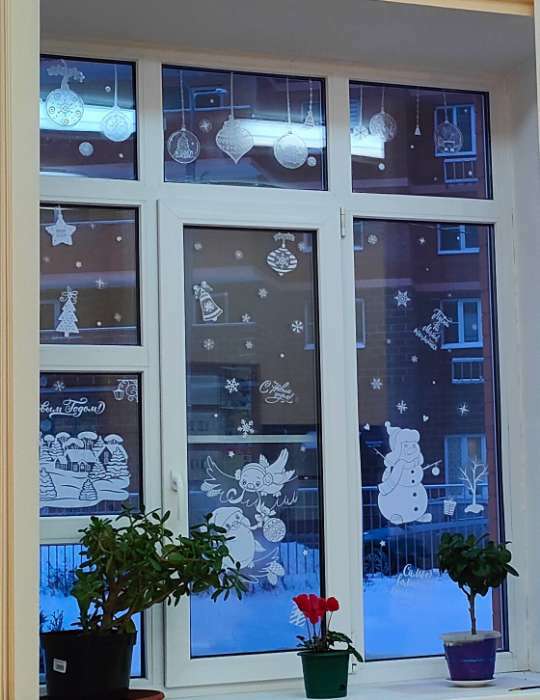 Фотография покупателя товара Наклейки на окна многоразовые «Волшебного Нового года», 33 х 50 см - Фото 18