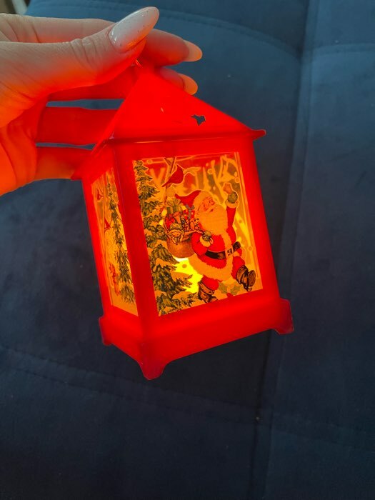 Фотография покупателя товара Светодиодная фигура «Фонарь с Дедом Морозом» 6 × 13 × 6 см, пластик, батарейки AG13х3, свечение тёплое белое
