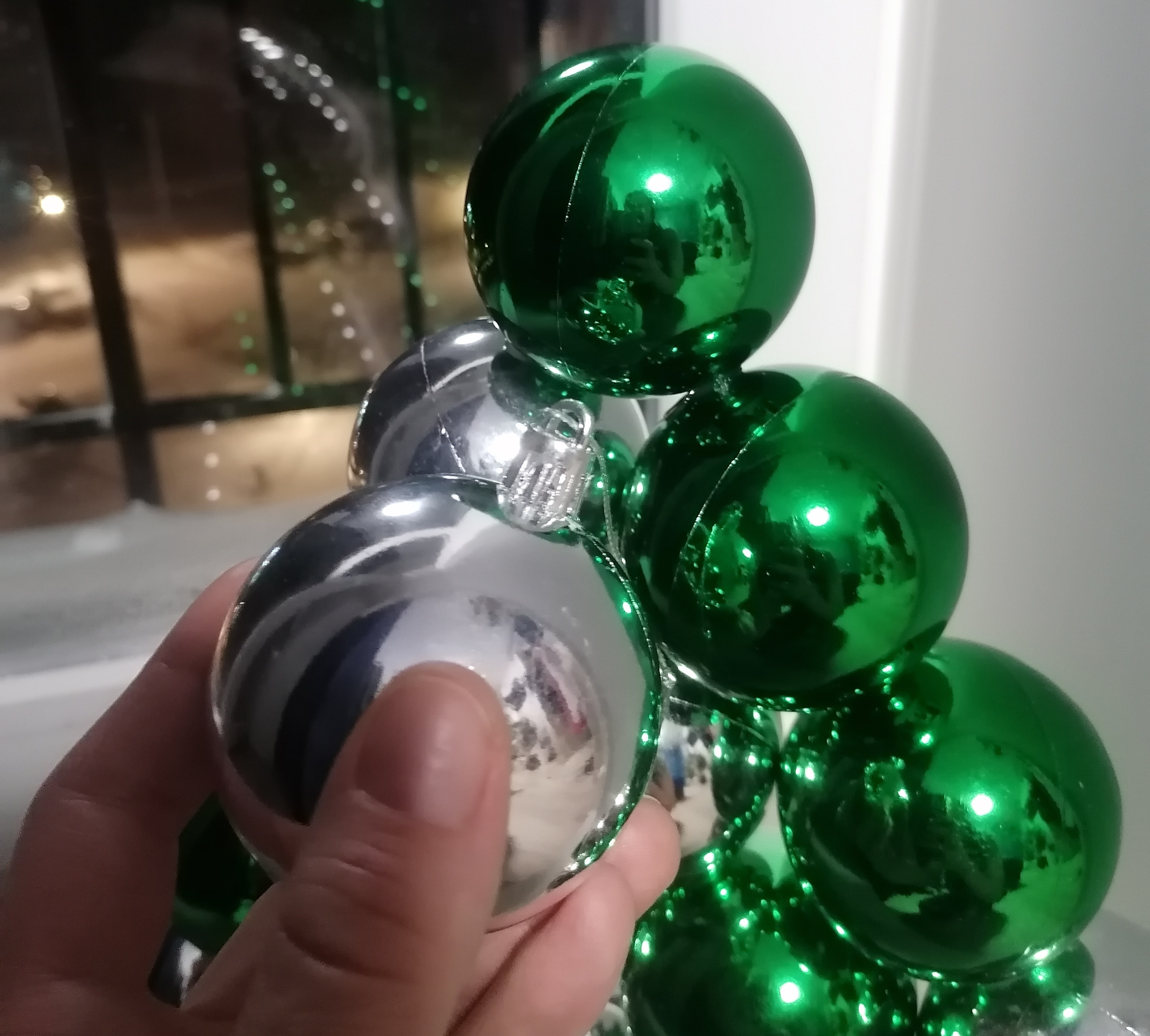 Фотография покупателя товара Набор шаров пластик d-6 см, 6 шт "Глянец" зелёный - Фото 1