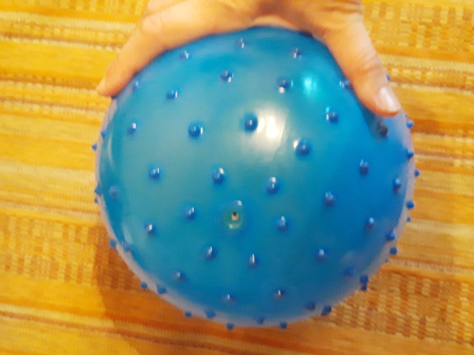 Фотография покупателя товара Мяч массажный, d=20 см, 50 г, цвета МИКС - Фото 3