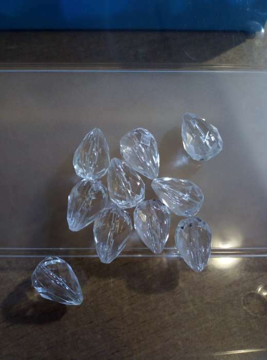 Фотография покупателя товара Бусины для творчества пластик "Кристалл-капля" набор 20 гр 2х1,3х1,3 см - Фото 1