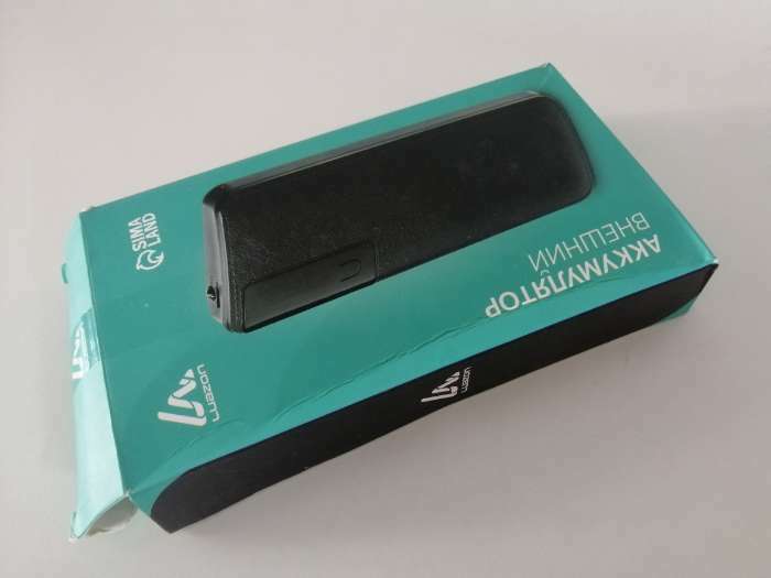 Фотография покупателя товара Внешний аккумулятор Luazon PB-04, 7500 мАч, 3 USB, 2 А, дисплей, фонарик, белый - Фото 4