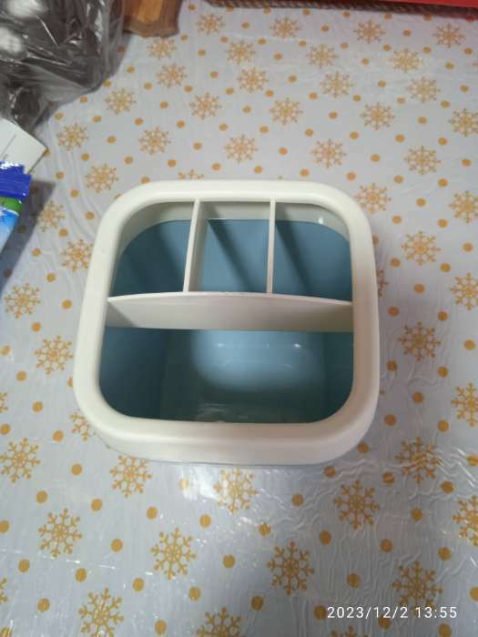 Фотография покупателя товара Подставка для зубных щёток Martika «Эллиса», 10.4×10.4×9.9 см, пластик, бирюзовая - Фото 2