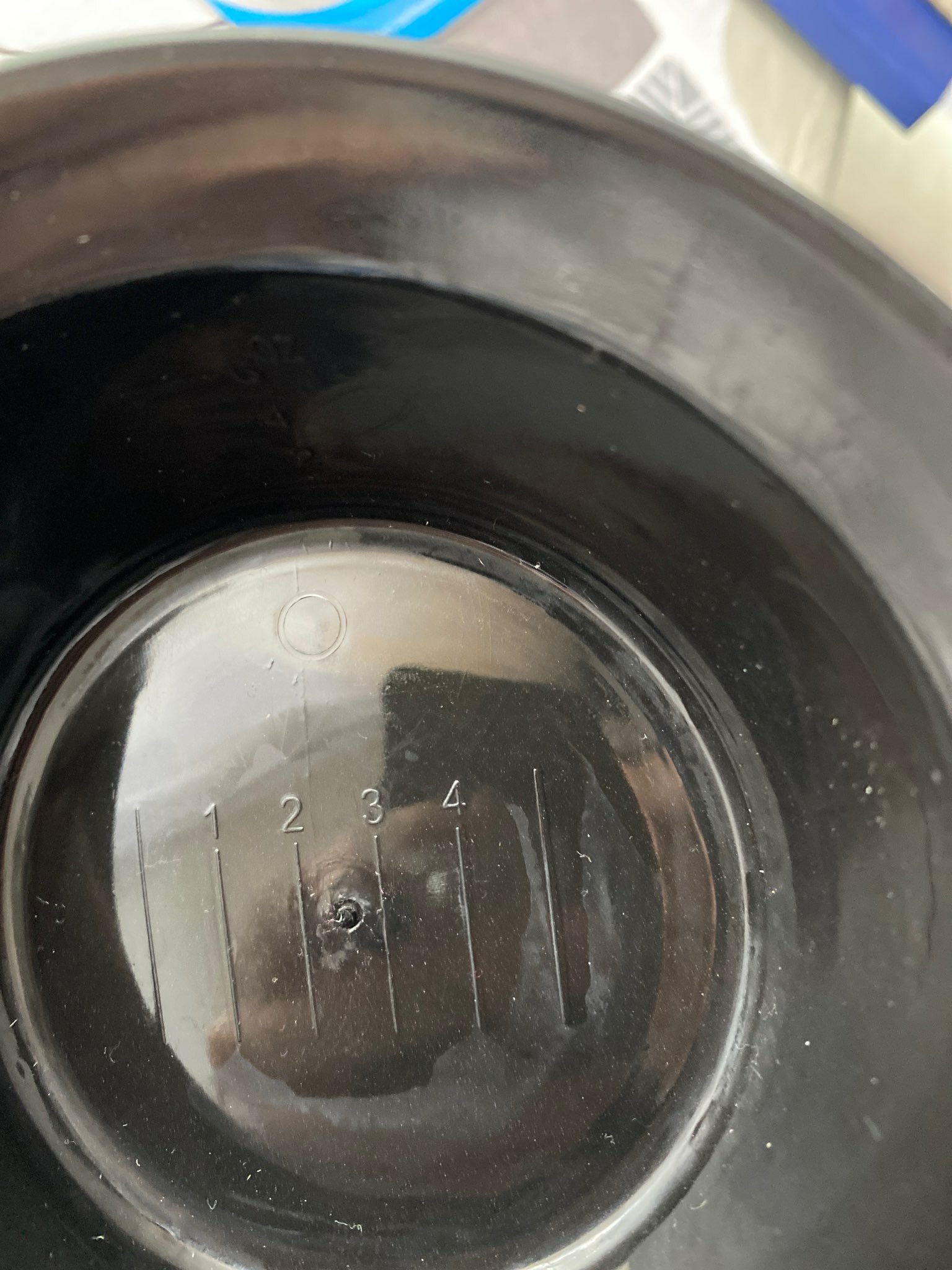 Фотография покупателя товара Чаша для окрашивания, с ручкой и носиком, d=14(±1) см, чёрная - Фото 1