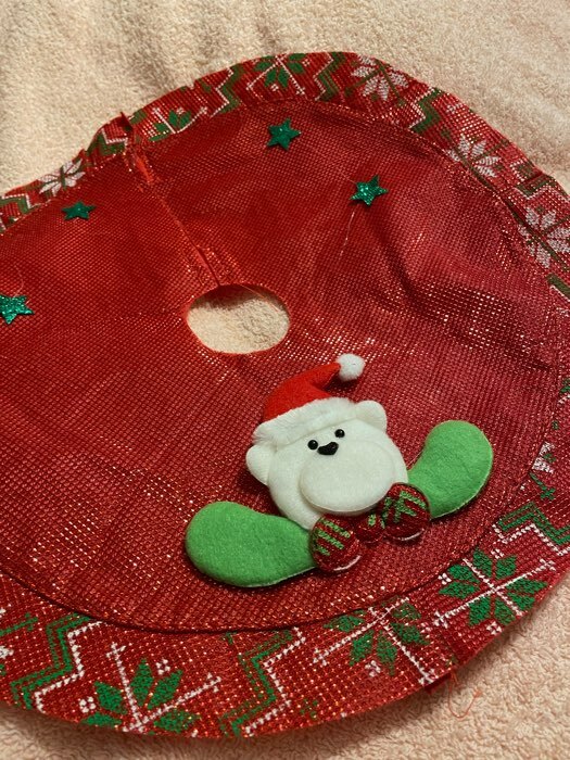 Фотография покупателя товара Полянка под ёлку "Мишка в звёздах" d-34 см, красный