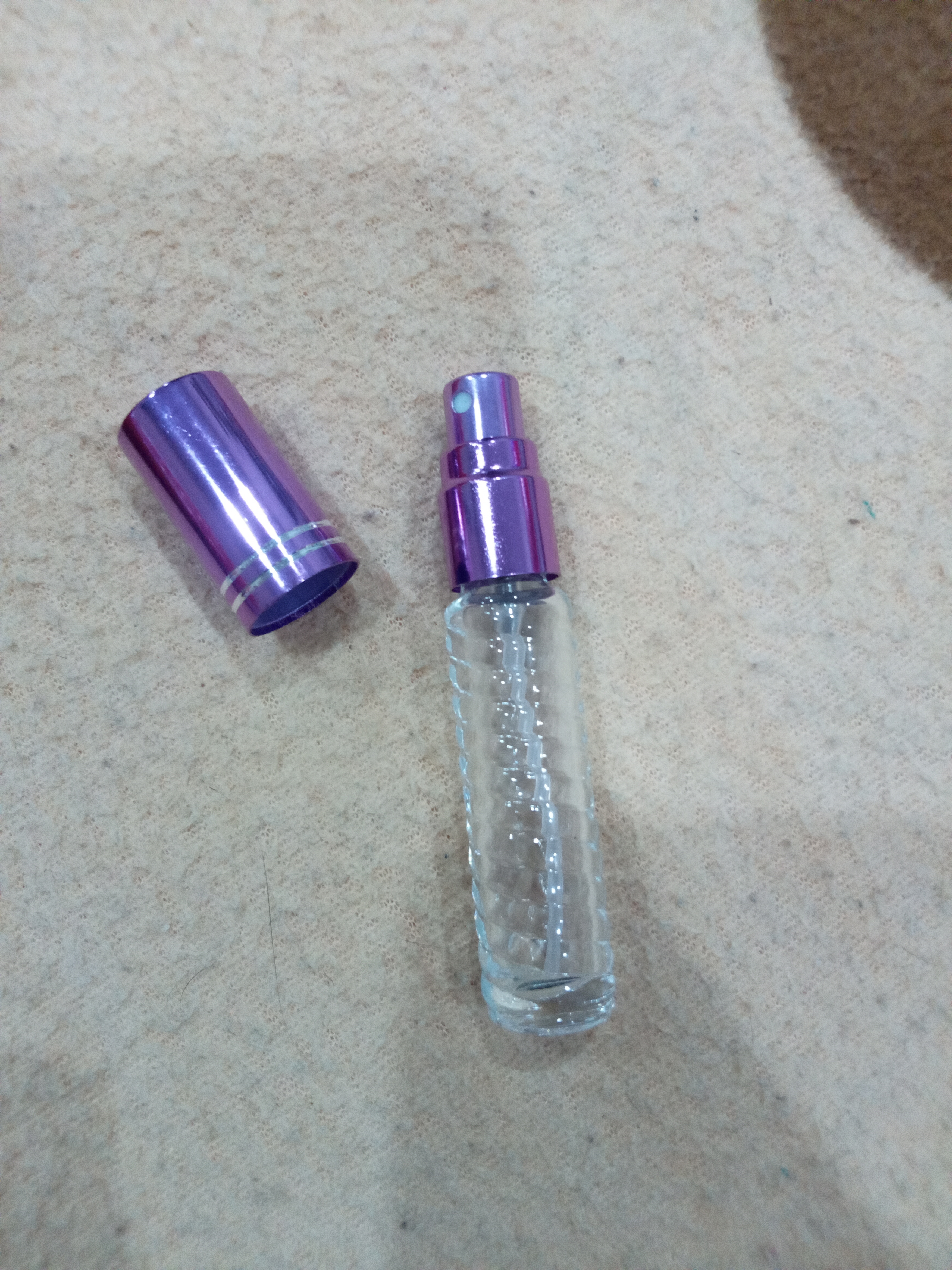 Фотография покупателя товара Флакон стеклянный для парфюма «Плетение», с распылителем, 5 мл, цвет МИКС - Фото 9
