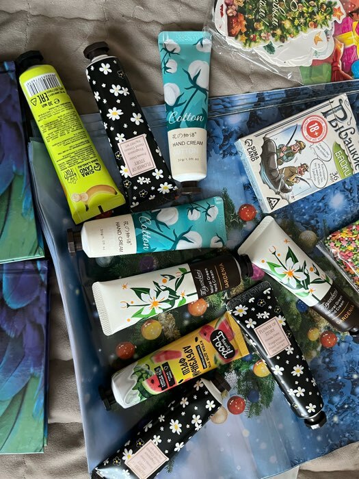 Фотография покупателя товара Крем для рук «Ирис, роза, лайм» увлажняющий, 30 мл, МИКС - Фото 28